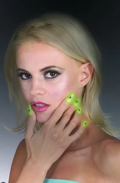 Glow In The Dark Spider Paint Nails